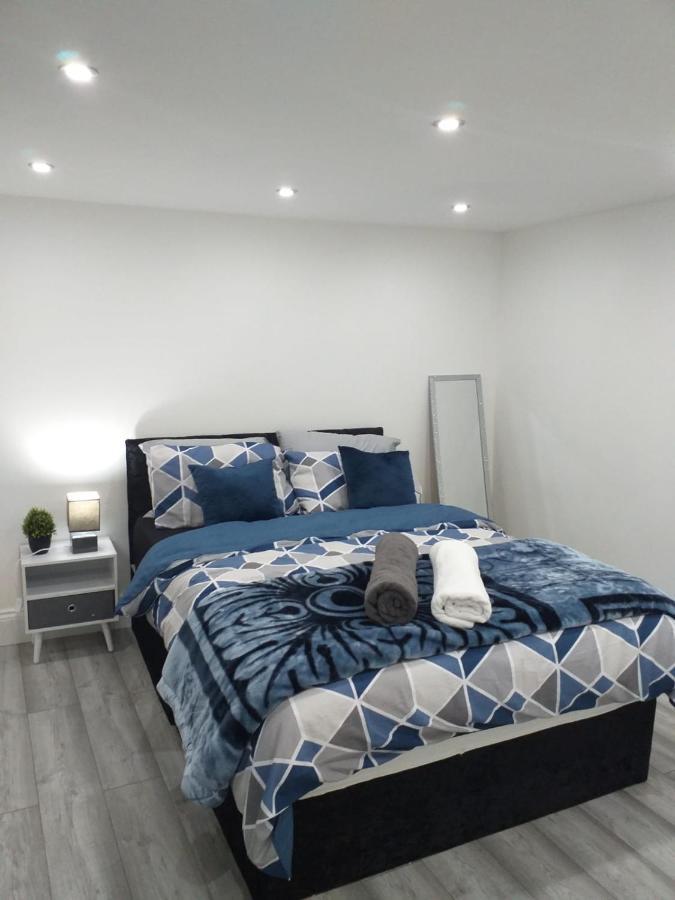 Den Accommodation & Short Lets Greenwich London - 3 Bed House ภายนอก รูปภาพ